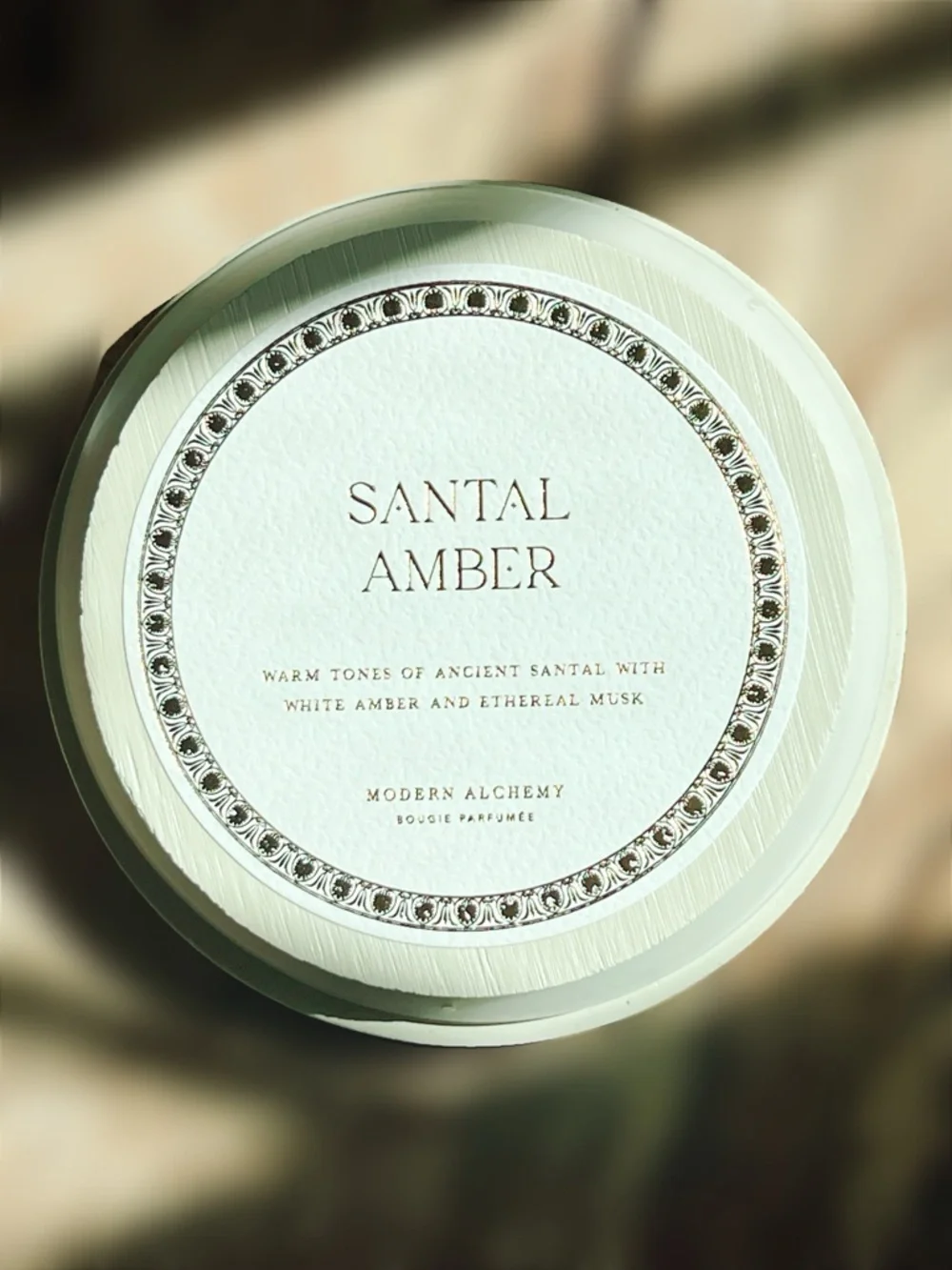 NEW Modern Alchemy Santal Amber Bougie Parfumee 15.1 OZ Candle Decorative Lid
